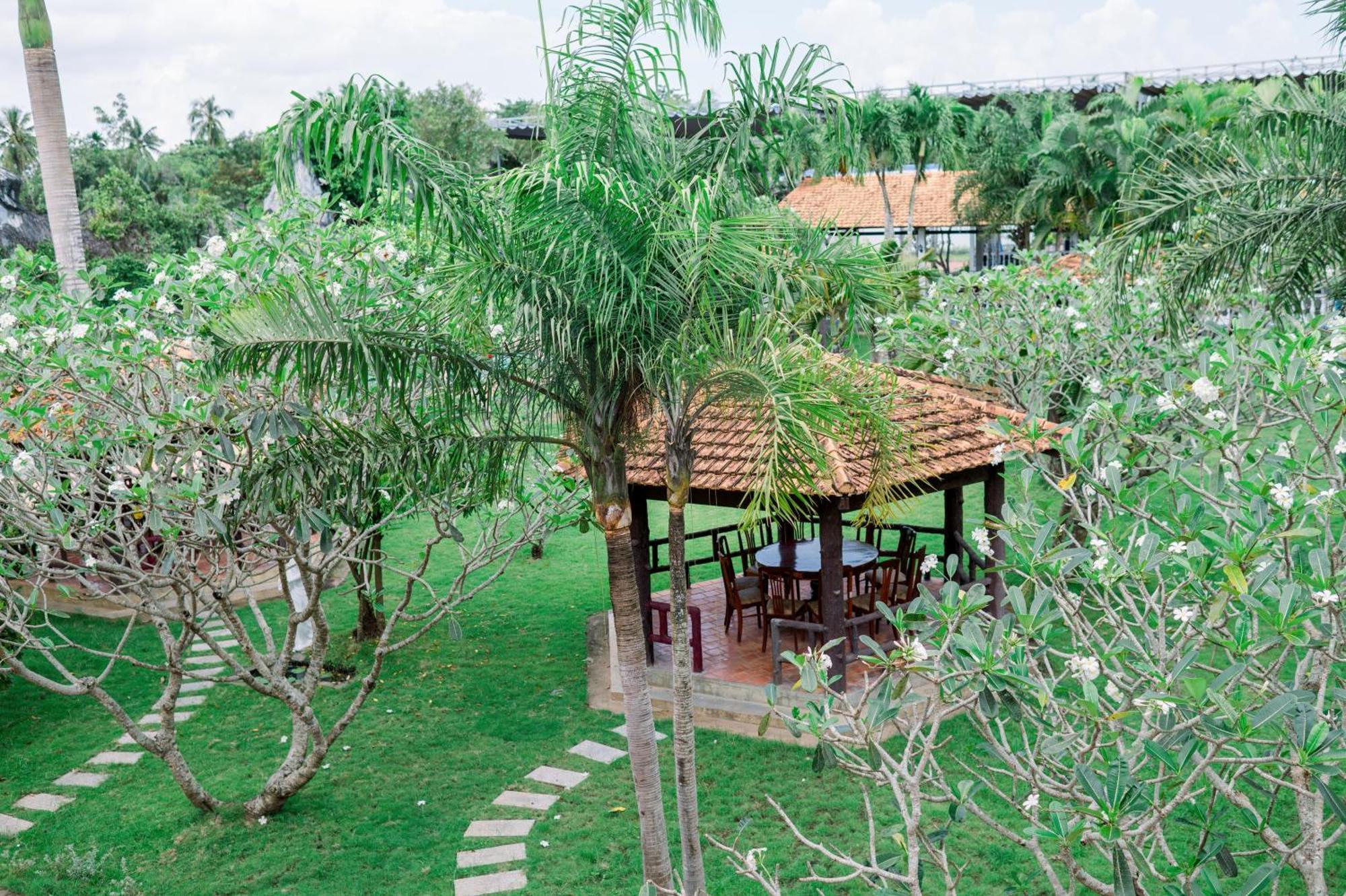 Ngoc Thu Hotel Soc Trang Exterior foto